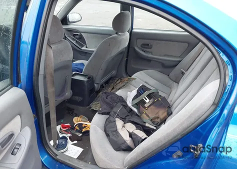 2005 Hyundai Elantra Gls/Gt z USA, uszkodzony, nr VIN KMHDN46D95U081919